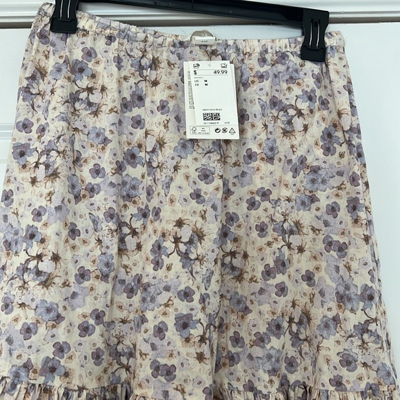 HM FLORAL MAXI SKIRT NWT - Picture 2 of 8